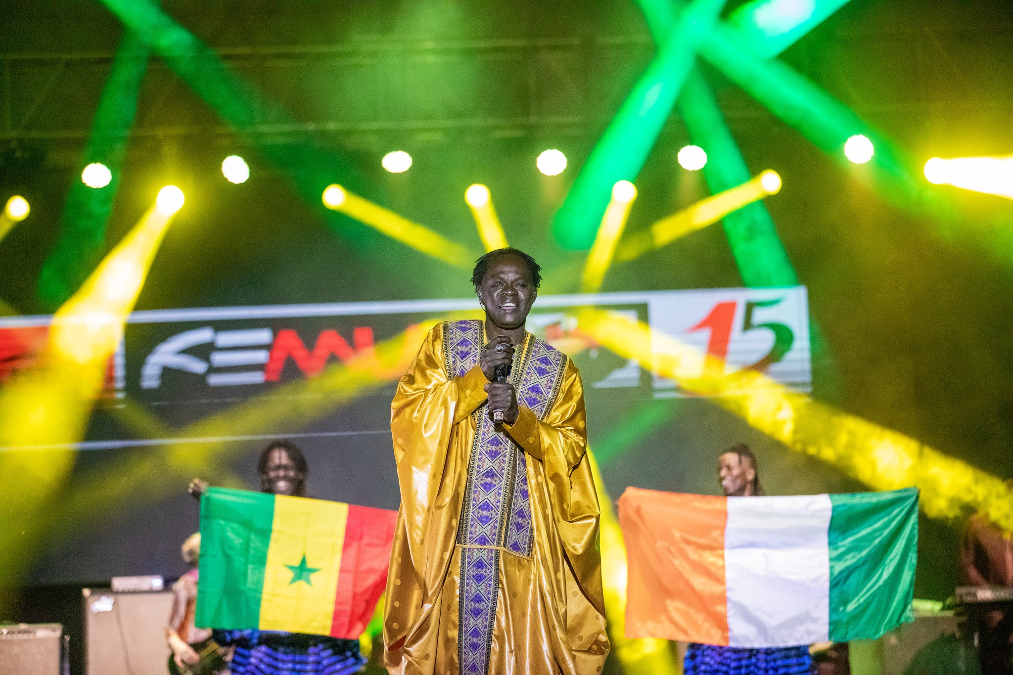 FEMUA 2023 Baaba Maal devient citoyen d'honneur de la ville de Bouaké