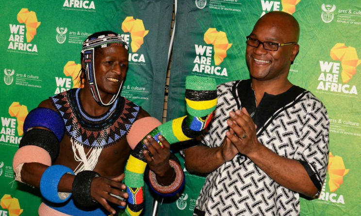Minister Nathi Mthethwa (right)