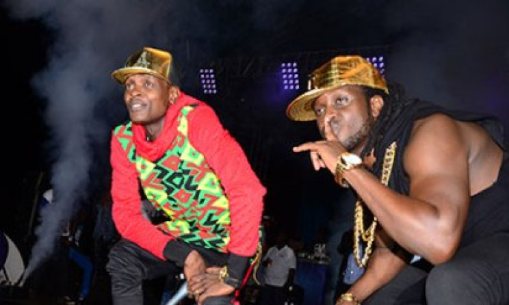 Jose Chameleone and Bebe Cool perform at a live event. Photo: www.msetoea.com