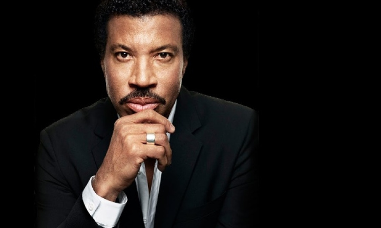 American artist Lionel Richie will tour South Africa in March 2016. 