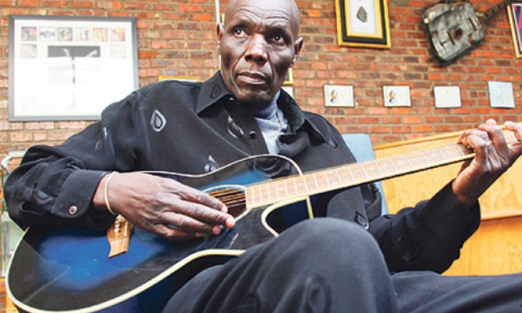Oliver Mtukudzi. Photo: www.todayszaman.com