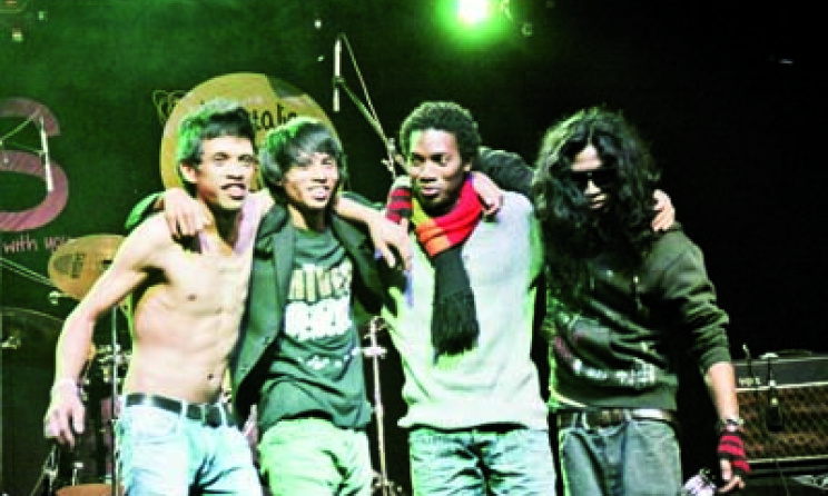 The Dizzy Brains. (ph) L'expresmada