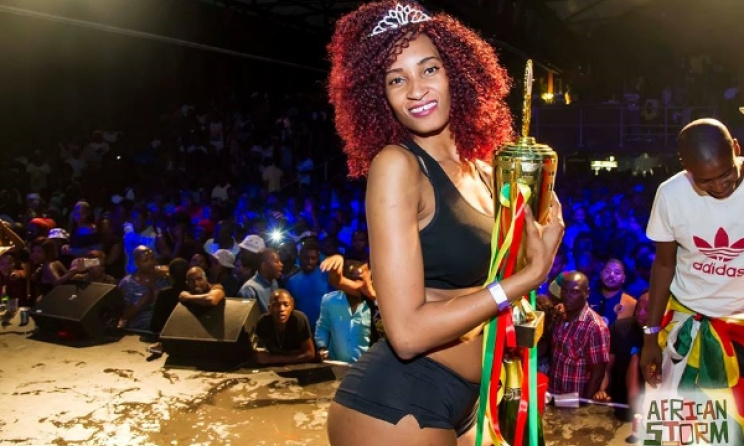 Beverly Sibanda with her trophy after winning the African Storm Dancehall Queen contest. Photo: African Storm/Facebook