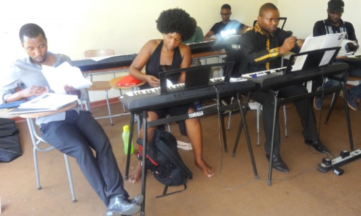 MCA Zimbabwe students hard at work. Photo: www.music-crossroads.net