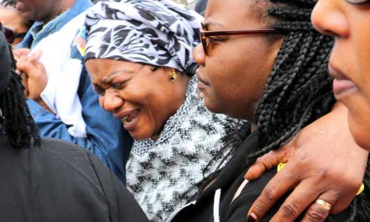 Marie- Rose Luzolo dite Mamana Amazone lors des obsèques de Papa Wemba. Photo: Radio Okapi
