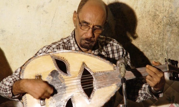 the late Zein l’Abdin during a performance. Photo by Andrew Eisenberg 