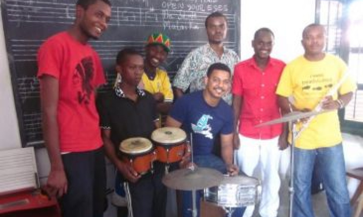 Les étudiants de l'Académie de Musique de Dhow Countries (DCMA) à Zanzibar. Photo: DCMA / Facebook