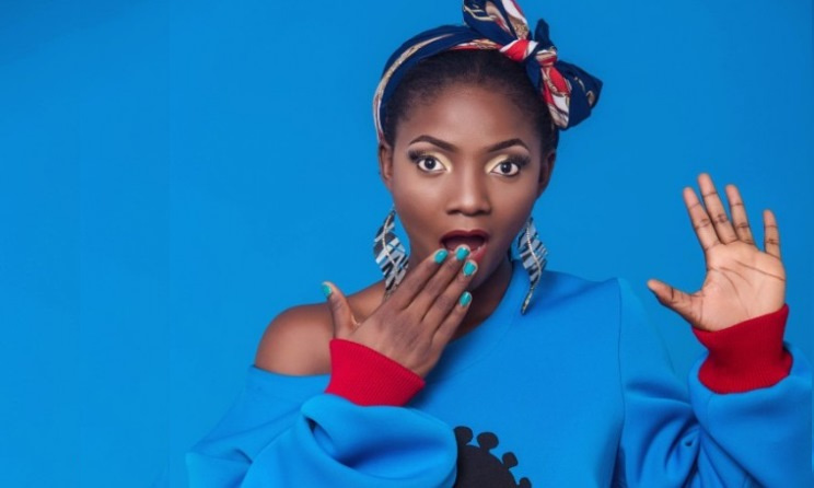 ‘Come and holiday in my premises’ – Simi tells Adekunle Gold