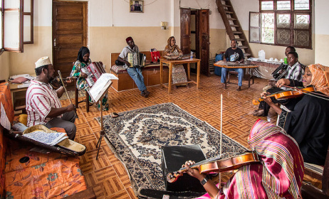 A music workshop at the 2015 Sauti za Busara Fest. Photo by Peter Bennett.