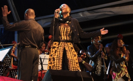 Mozambican star Mingas at Azgo. Photo: Elang Basadi