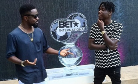 Ghanaian stars Stonebwoy (right) and Sarkodie at the recent BET Awards in the USA. Photo: Facebook