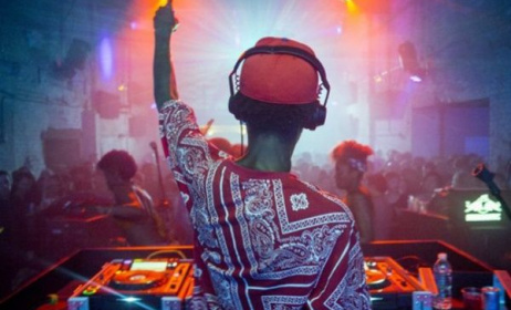 DJ Spoko de l'Afrique du Sud en action. Photo: Red Bull Music Academy