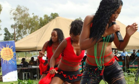 Slizer performing in Harare, Zimbabwe. Photo: www.masasieharare.com