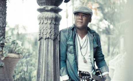 South African guitarist Jonathan Butler will perform in Lagos on 22 October. Photo: www.jonathanbutler.com