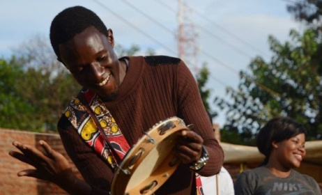 A participant at a music project in Malawi. Photo: www.music-crossroads.net