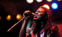 Le chanteur sénégalais Tafa Diaraby sur la scène du Stéréo Africa Festival (Photo) : Bertin Leader
